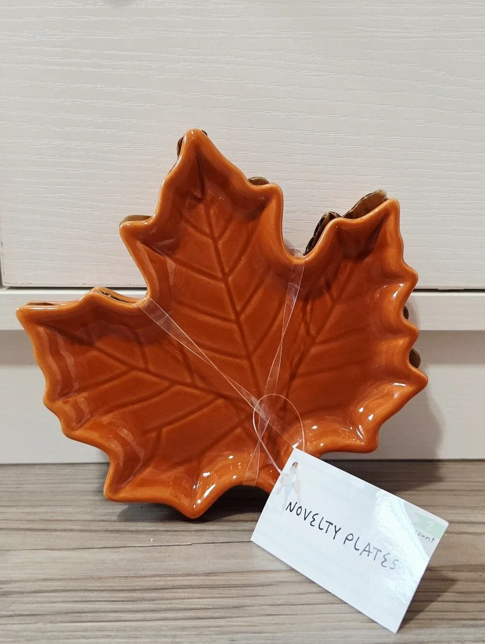 Target Bullseye Playground Fall 2026 2ct Novelty Leaf Plates